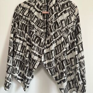 Lush Black and White Abstract Drape Cardigan